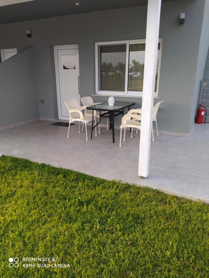 Onar By The Sea Luxurious Apartments Flogita Exterior photo