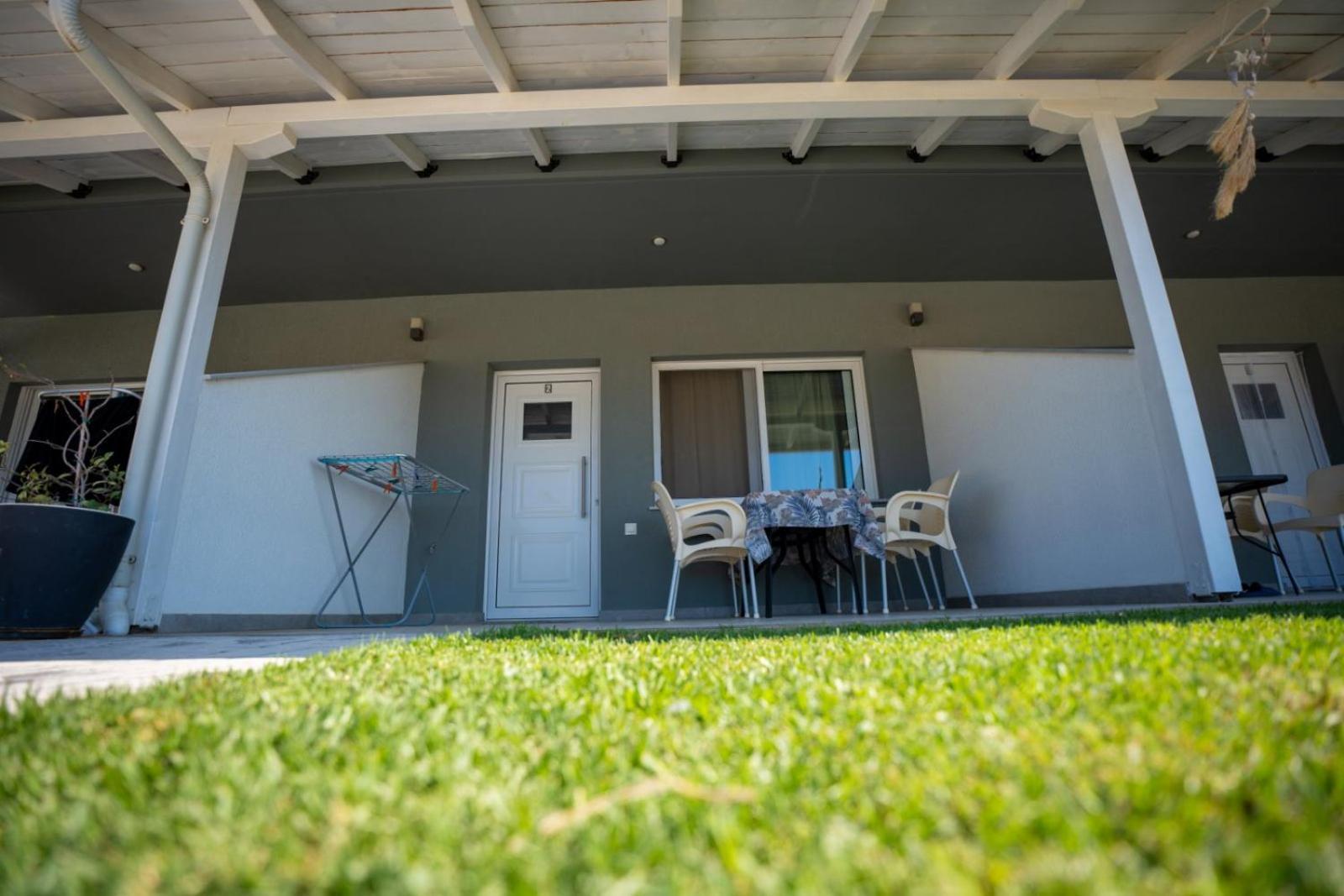 Onar By The Sea Luxurious Apartments Flogita Exterior photo