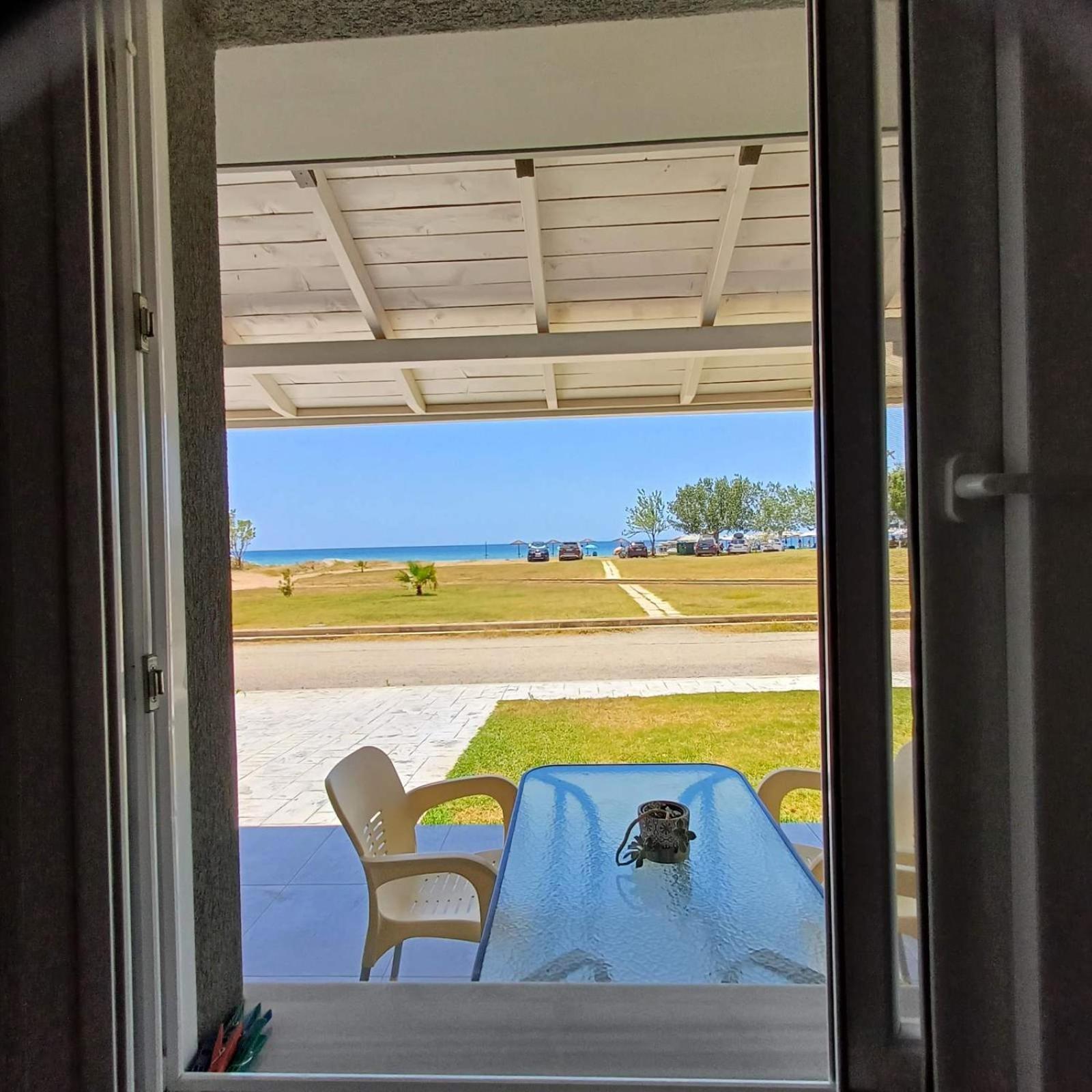 Onar By The Sea Luxurious Apartments Flogita Exterior photo